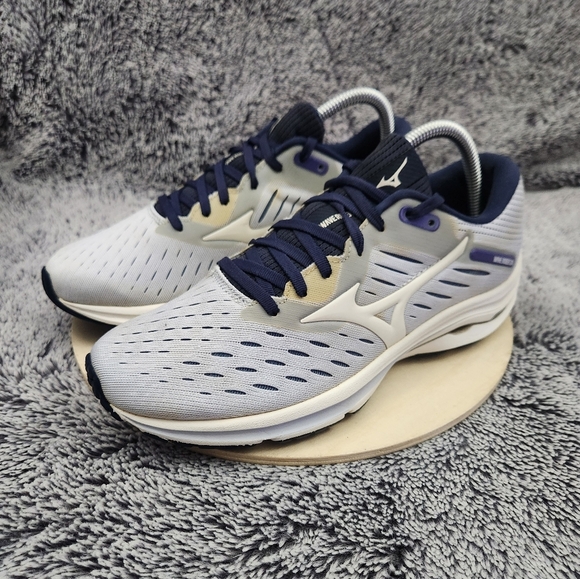 Mizuno Wave Rider 24 Running Shoe Women's Size 9 - Picture 4 of 9